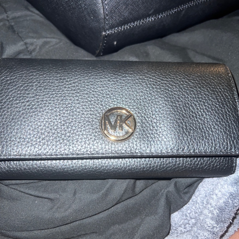 Micheal Kors Jet Set chain shoulder bag